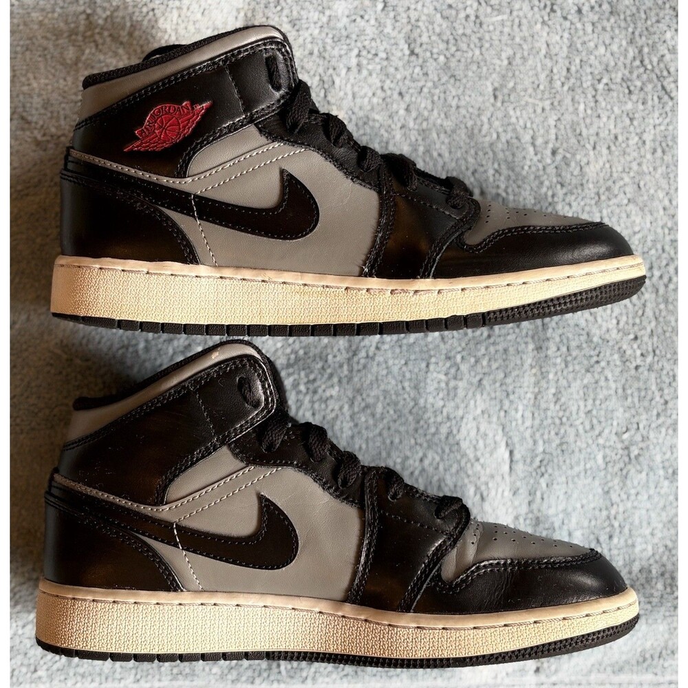 Nike Air Jordan 1 Mid Shadow Red Black Grey Kids Size 5Y 554725-096